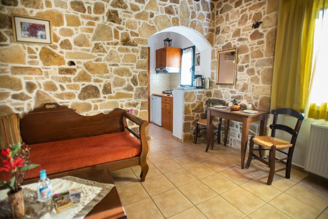 Sivas Apartments-Studios,Sigelakis With Very Nice View Buitenkant foto