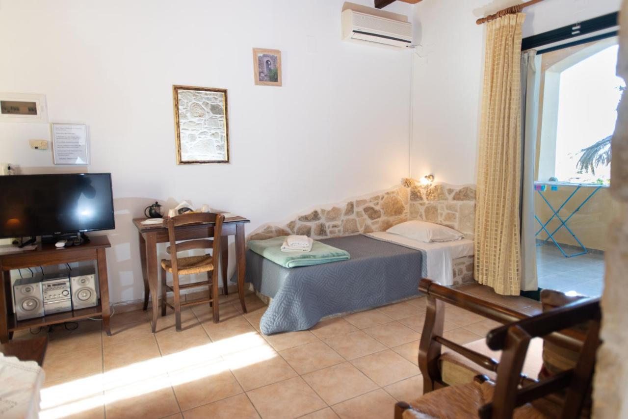 Sivas Apartments-Studios,Sigelakis With Very Nice View Buitenkant foto