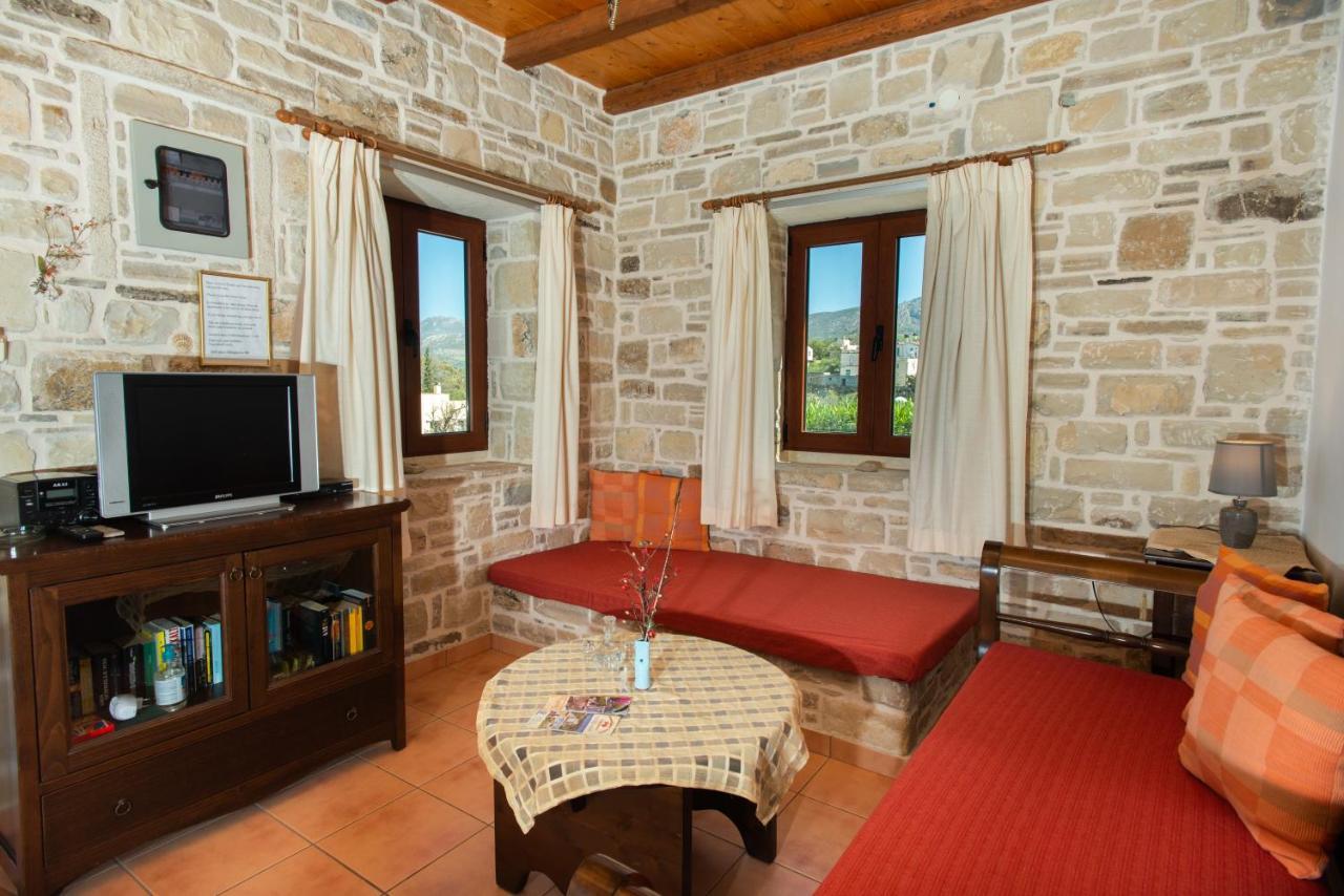 Sivas Apartments-Studios,Sigelakis With Very Nice View Buitenkant foto