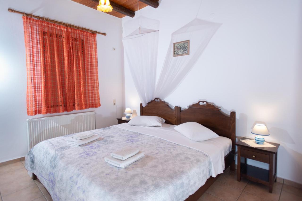 Sivas Apartments-Studios,Sigelakis With Very Nice View Buitenkant foto