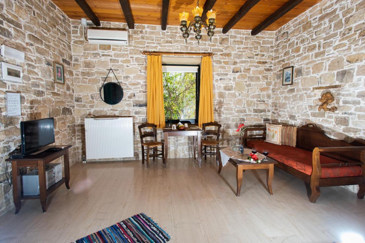 Sivas Apartments-Studios,Sigelakis With Very Nice View Buitenkant foto